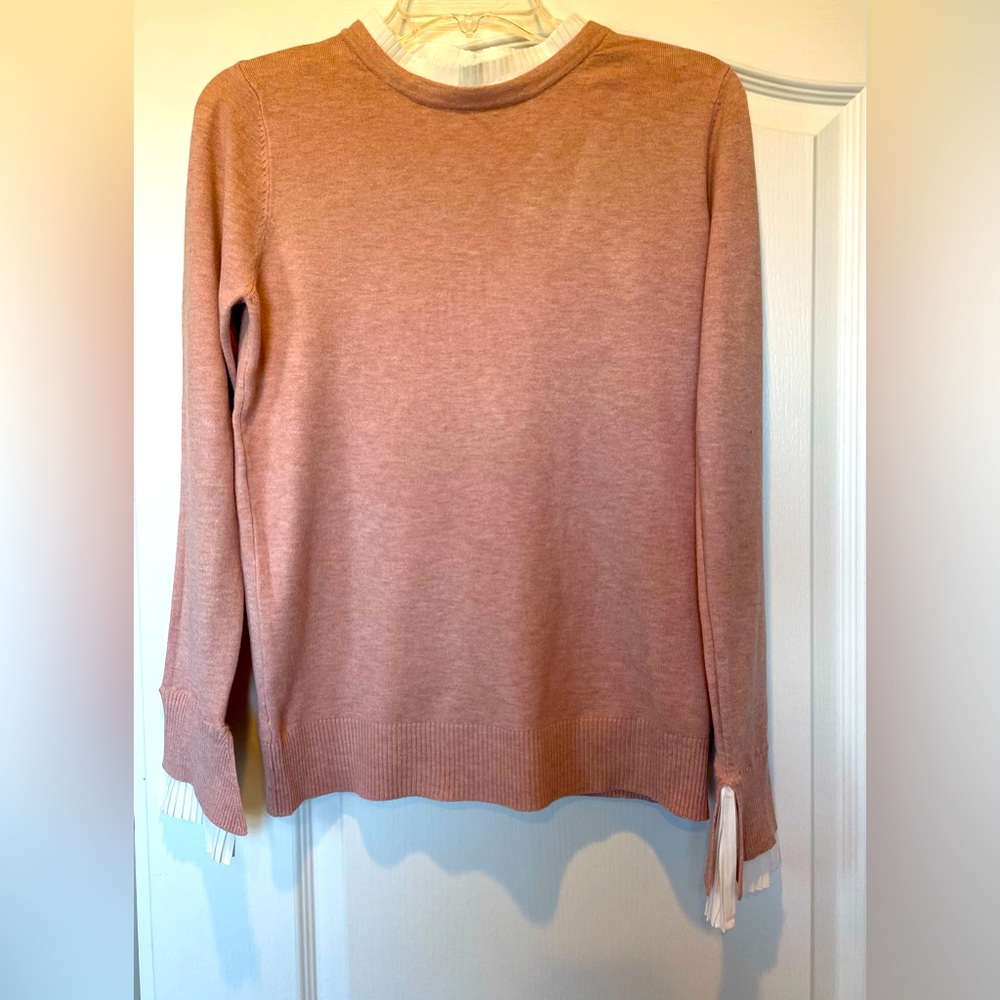 Women’s sweater, brand new with tags.